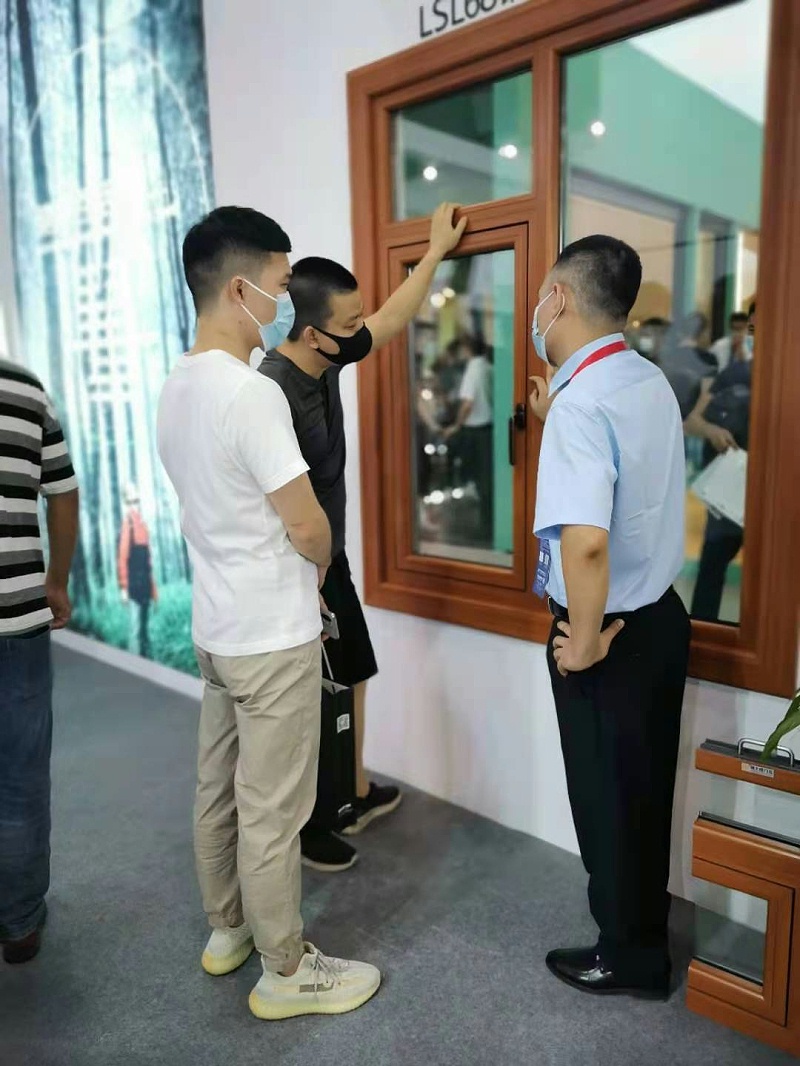 2021廣州建博會 | 樓上樓健康鋁木系統(tǒng)門窗精彩回顧！